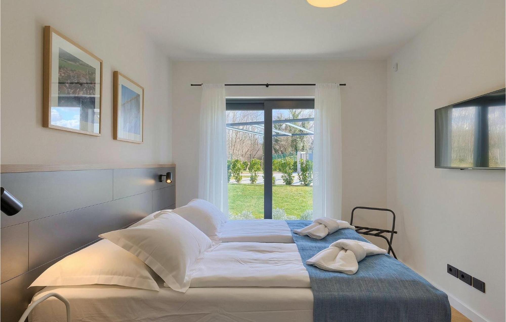 Krostula Holiday home *