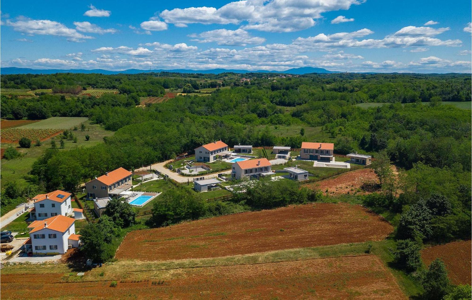 Krostula Holiday home *