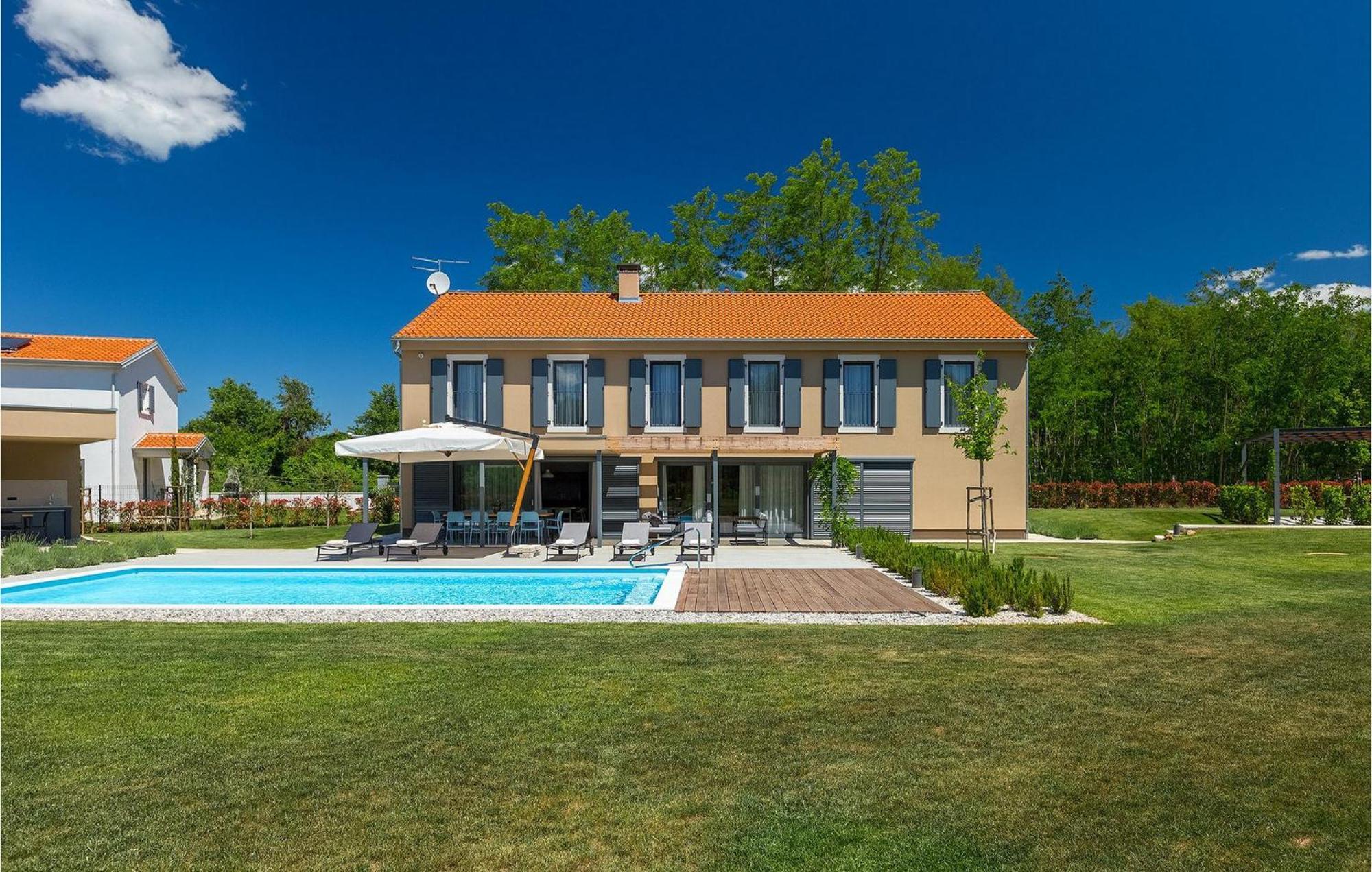 Krostula Holiday home Porec